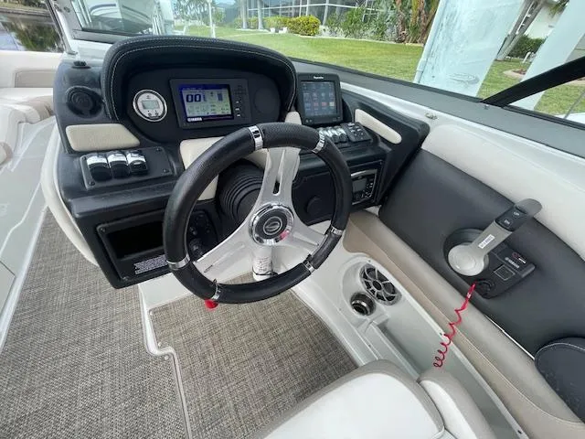 2017 Crownline Eclipse E6 XS