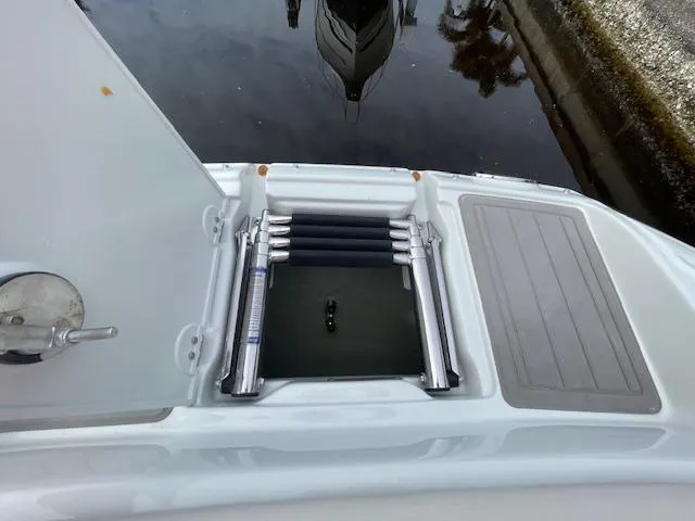 2017 Crownline Eclipse E6 XS