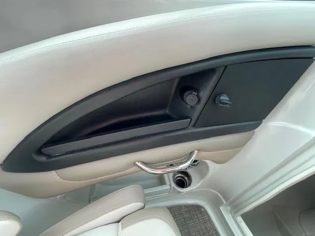 2017 Crownline Eclipse E6 XS