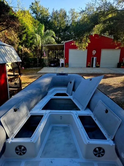 2005 Nautica WIDE BODY