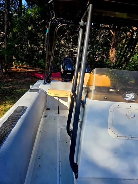 2005 Nautica WIDE BODY