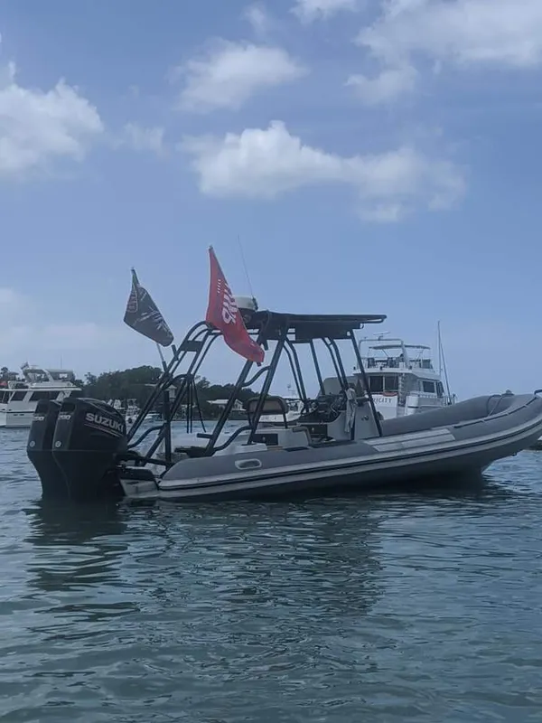 2005 Nautica WIDE BODY
