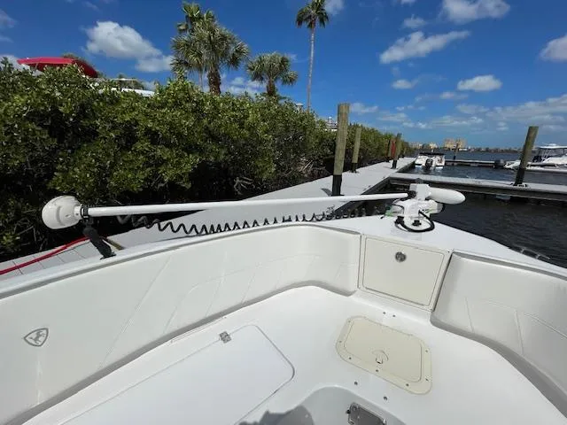 2022 Century 2900 Center Console
