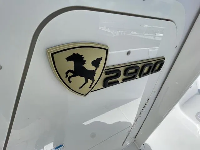 2022 Century 2900 Center Console