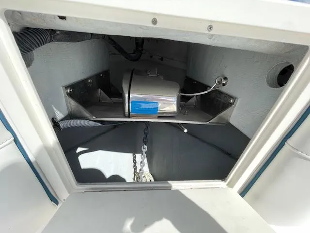 2022 Century 2900 Center Console