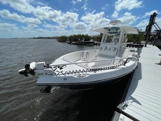 2022 Century 2900 Center Console