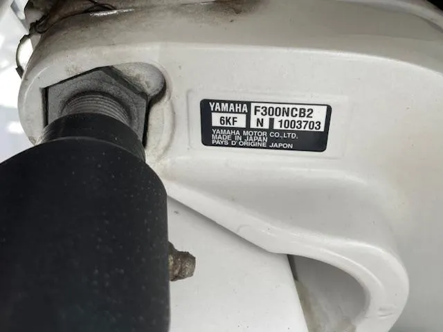 2022 Century 2900 Center Console