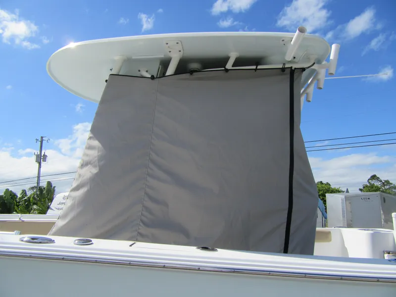 2017 Sportsman Open 232 Center Console