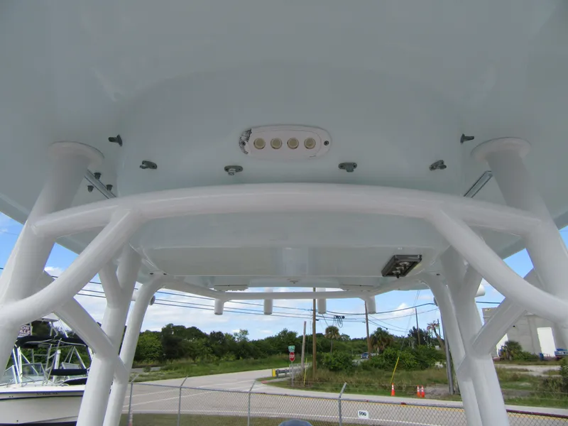 2017 Sportsman Open 232 Center Console