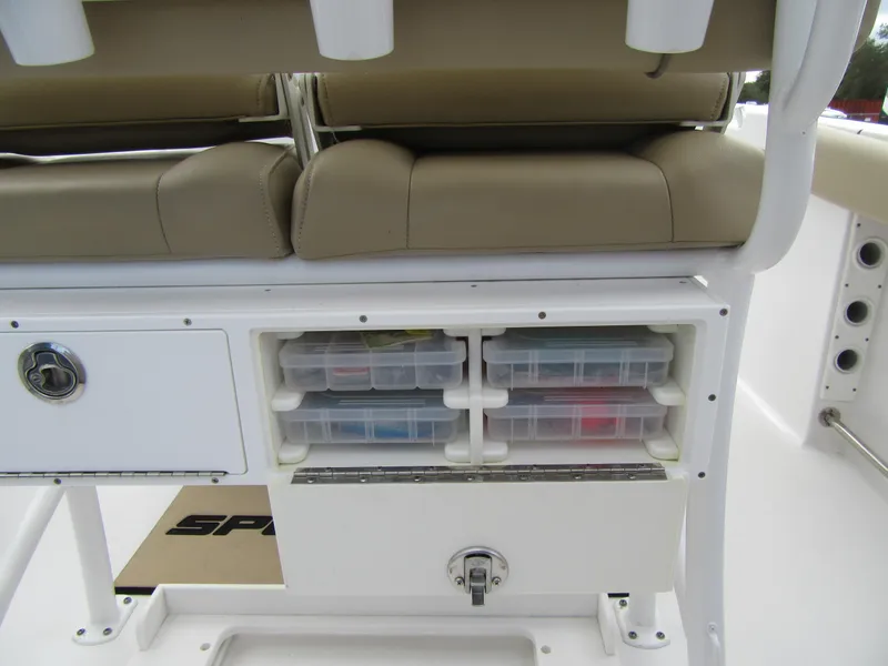 2017 Sportsman Open 232 Center Console