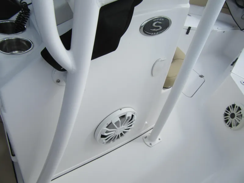 2017 Sportsman Open 232 Center Console