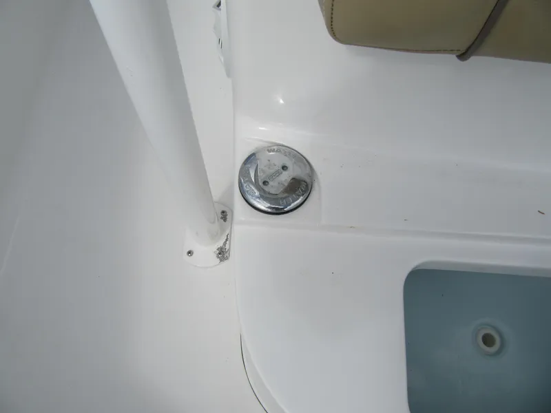 2017 Sportsman Open 232 Center Console