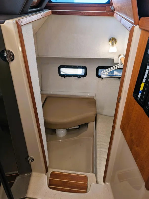 2018 Ranger Tugs R-31 CB