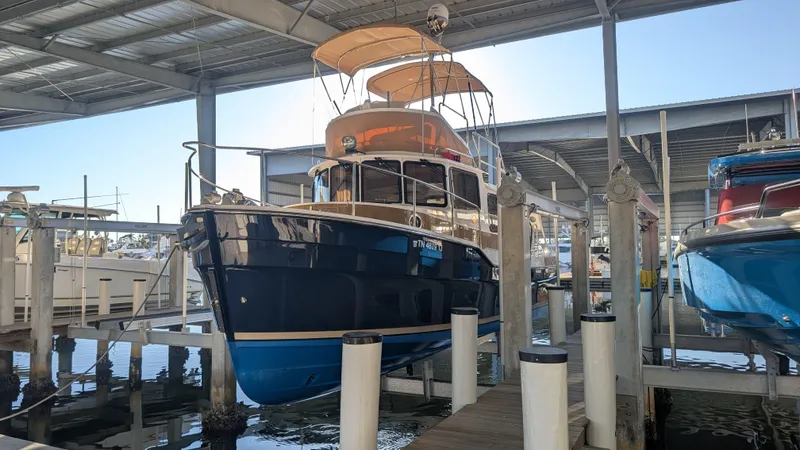 2018 Ranger Tugs R-31 CB