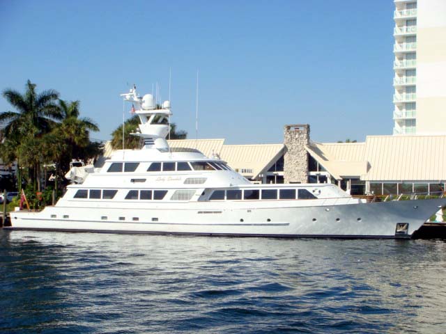 130 Feadship — Lady Sandals