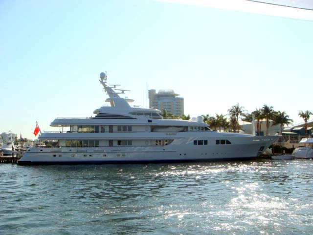 197 Feadship — Paraffin