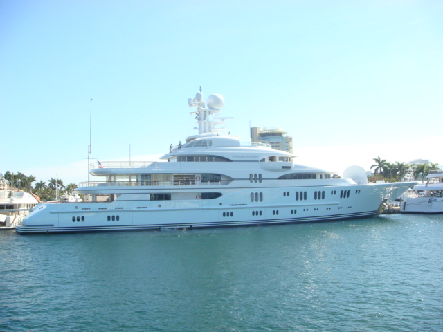 257′ Lurssen — Mad Summer