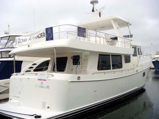 60 Ocean Alexander Trawler