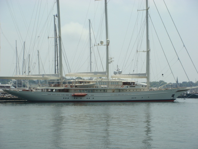 Athena — 289′ ROYAL HUISMAN ATHENA in Newport