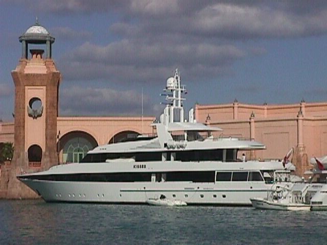 Kisses — 175′ FEADSHIP KISSES in Atlantis Marina