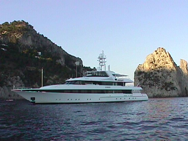 Kisses — 175′ FEADSHIP KISSES off Capri