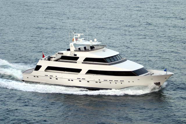 Morgan Star — 121′ HEESEN MORGAN STAR underway