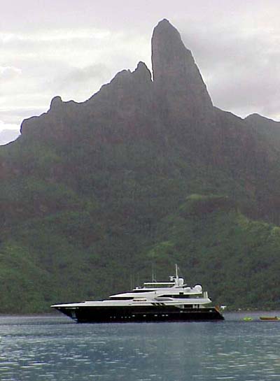 Renegade — 143′ LLOYDS RENEGADE at Bora Bora
