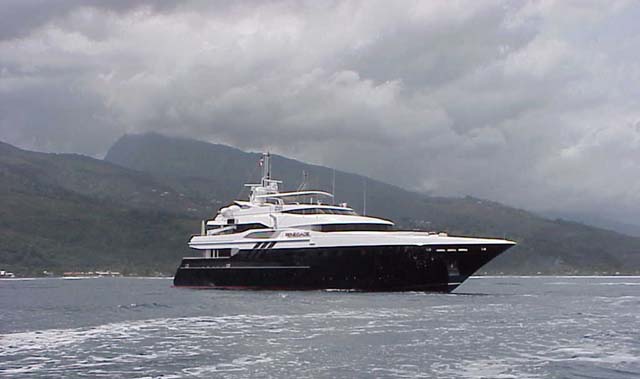 Renegade — 143′ LLOYDS RENEGADE departing Tahiti