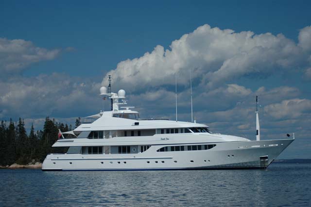 Sweet Pea — 165’ FEADSHIP SWEET PEA