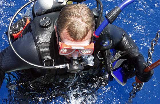 Boat Survey Day Diver